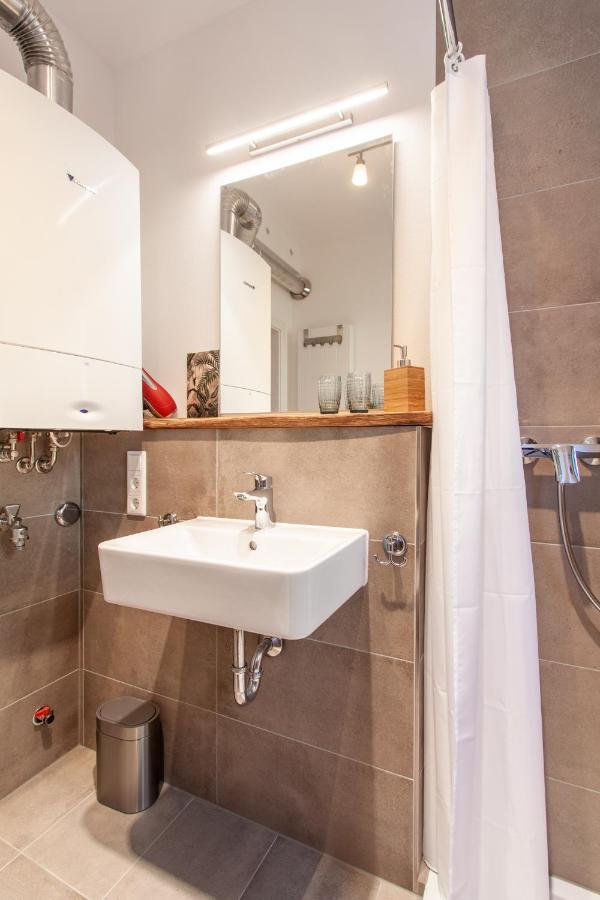 Modern & Spacious Apartment For Up To 8 Persons Würzburg Eksteriør billede