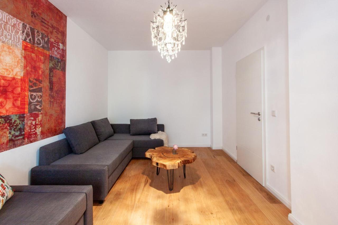 Modern & Spacious Apartment For Up To 8 Persons Würzburg Eksteriør billede